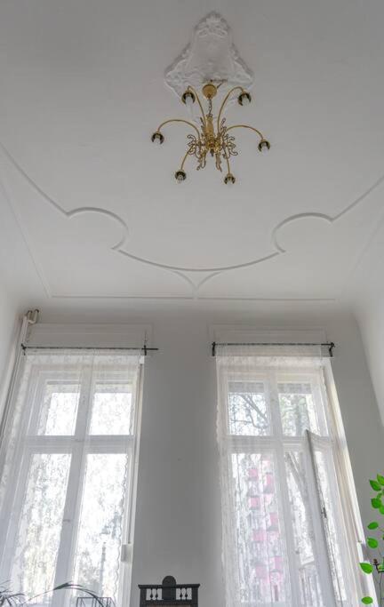 Artistic Altbau Appartement *