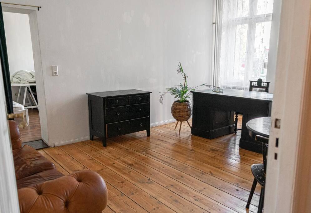 Artistic Altbau Appartement Berlijn